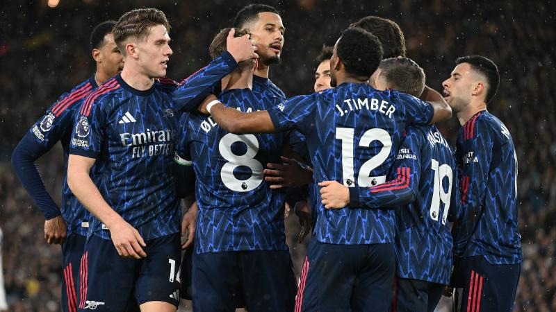 中足联官方：球员收取合同外超1万元的现金或物品，需事先申报